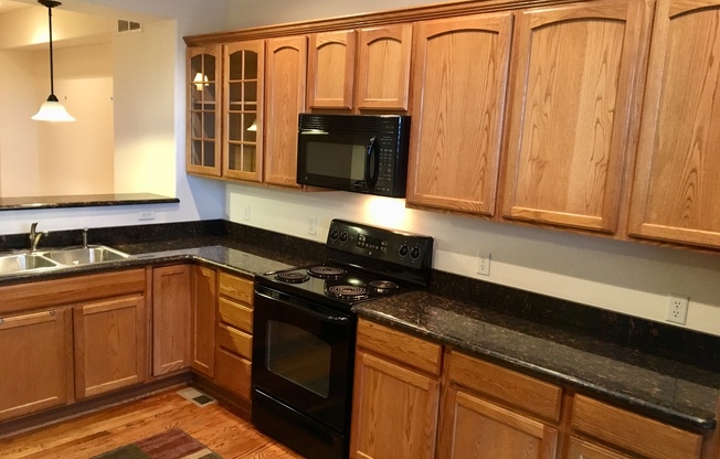 Beautiful Brownstone Residence Facing Civic Green Park! Available for Immediate Move In! **ASK ABOUT MOVE IN INCENTIVE**