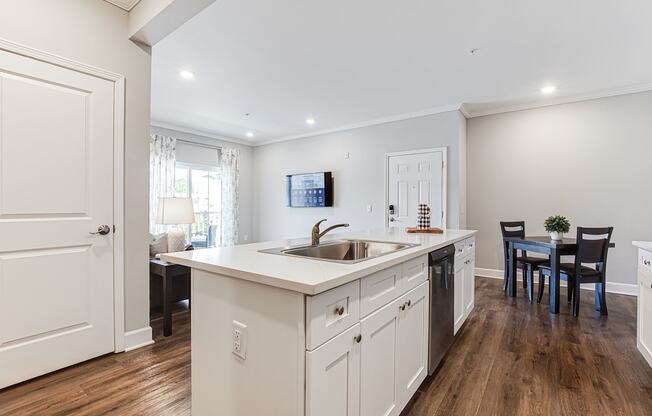 Kitchen With Dining at Liberty Club, Hinesville, GA, 31313