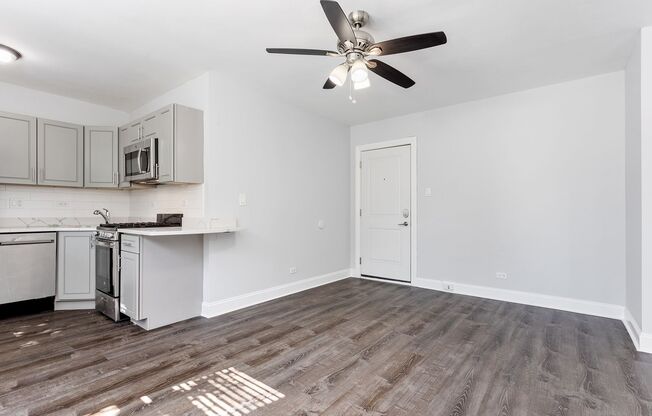1 bed, 1 bath, 420 sqft, $1,650, Unit 304