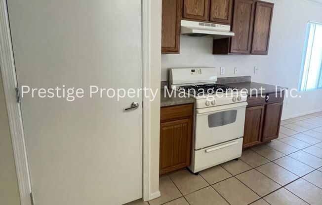 3 beds, 2.5 baths, $1,645