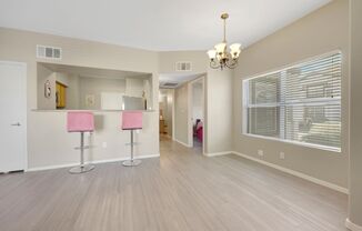 2 beds, 2 baths, $1,700, Unit # 1711