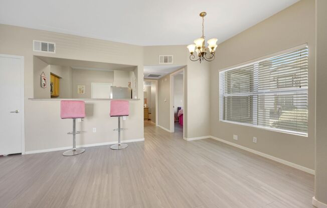 2 beds, 2 baths, $1,700, Unit # 1711