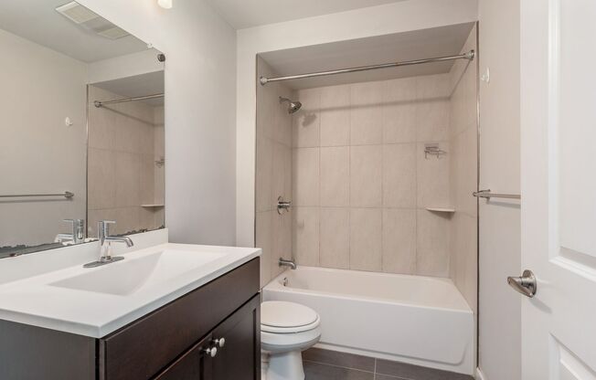 1 bed, 1 bath, 750 sqft, $1,595, Unit 105