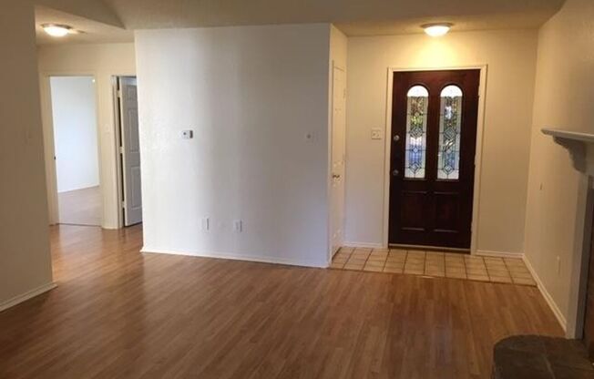 3 bedroom single-family in Burleson ISD