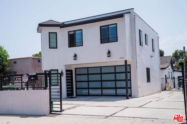 3176 CASITAS AVE