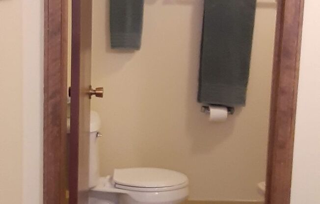 1 bed, 1 bath, $1,045, Unit 388