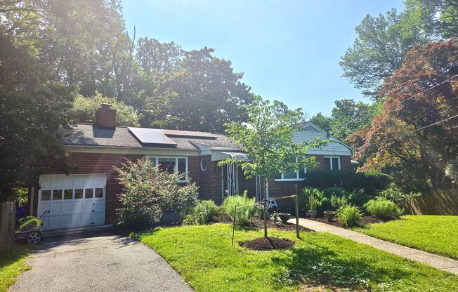 Lovely 4 BR/2 BA Single-Family Home in Silver Spring!