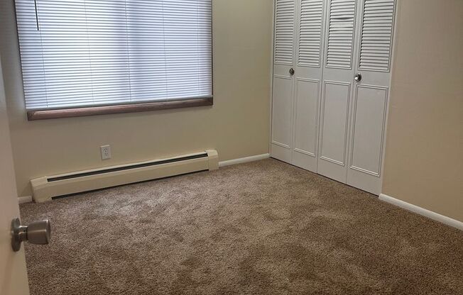 2 beds, 1 bath, 756 sqft, $1,250, Unit 822-304