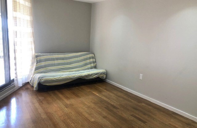 3 beds, 2.5 baths, 1,905 sqft, $6,200, Unit 20
