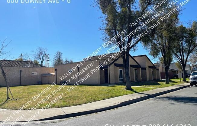 606 DOWNEY AVE