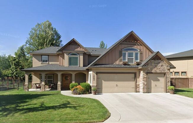 Beautiful 4 bedroom, 3 bath home in Meridian.