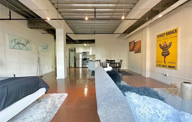 1 bed, 1 bath, 700 sqft, $2,000, Unit 1105