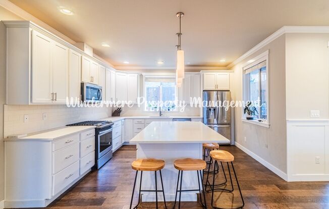 Stunning and Spacious 4-Bedroom in CK area