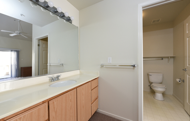 Beautiful 2BR/2BA Condo - Convenient Downtown San Jose Location!