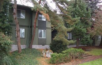 3 beds, 1 bath, $1,350, Unit #1