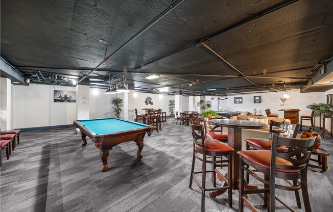 2 beds, 1 bath, 618 sqft, $2,850, Unit 524