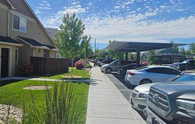 2 beds, 2 baths, 998 sqft, $1,499, Unit 101