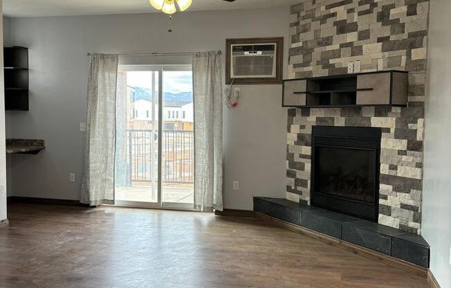 2 Bedroom 2 Bathroom Condo