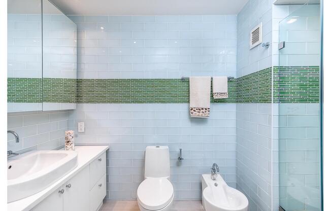 1 bed, 1.5 baths, $5,650, Unit 36E
