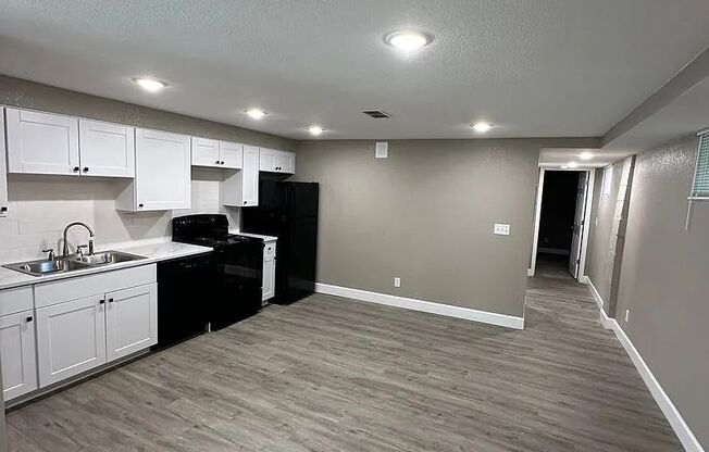 1460 & 1466 Reed St – Modern Studio, 1 & 2 Bedroom Apartments with W/D in Unit!