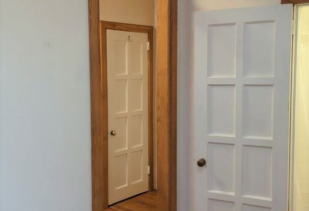 1 bed, 1 bath, 230 sqft, $625, Unit 223