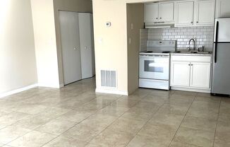 Studio, 1 bath, 500 sqft, $795, Unit D4