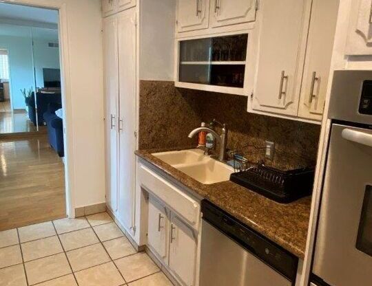 3 beds, 2 baths, 1,300 sqft, $4,000, Unit 1