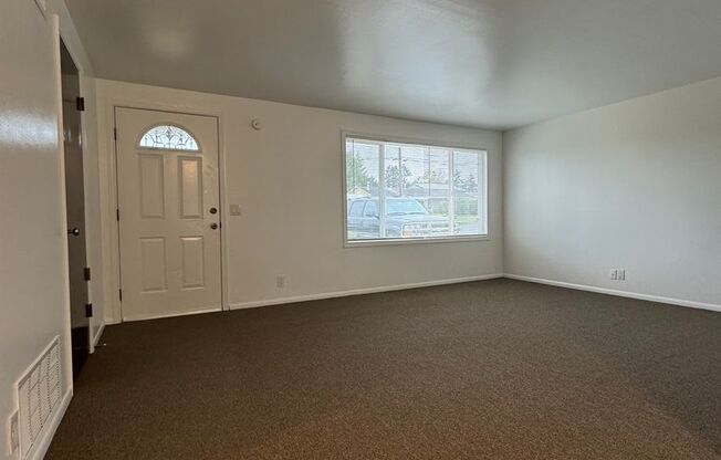 3 beds, 1 bath, $2,495