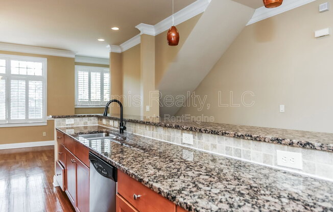 1258 DEKALB AVE NE
