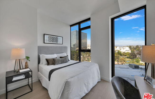 3 beds, 3 baths, 2,614 sqft, $17,995, Unit PH02