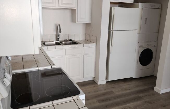 1 bed, 1 bath, 576 sqft, $1,545, Unit 301