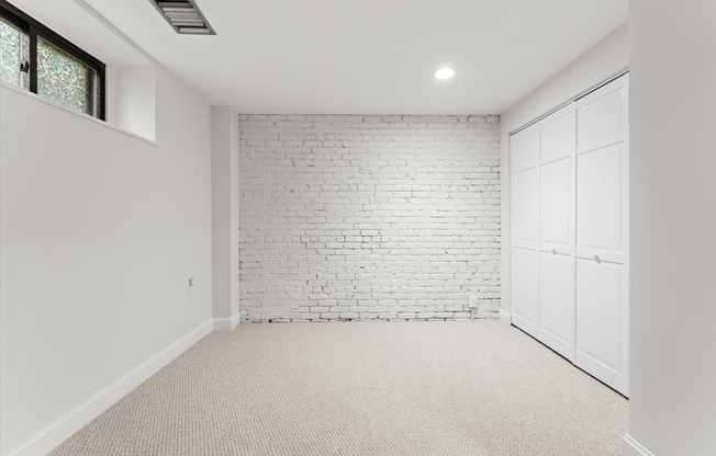 2 beds, 1.5 baths, 1,024 sqft, $4,600, Unit 102