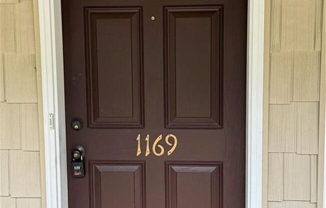 3 Br Condo available in Bethlehem