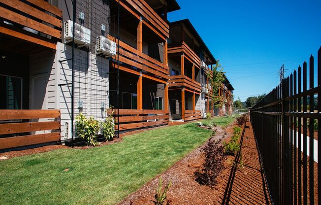 1 bed, 1 bath, 775 sqft, $1,700, Unit G108