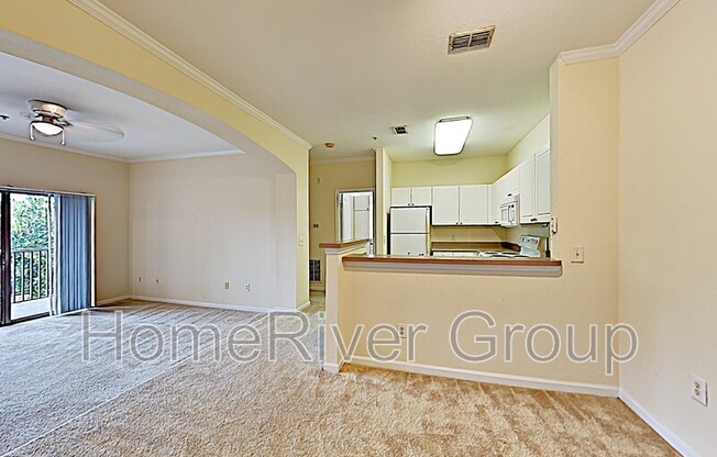 9304 CRES LOOP CIR