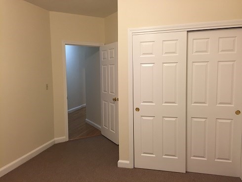 3 beds, 1 bath, 850 sqft, $4,200, Unit 5(3B)