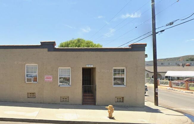 Fenwick, 8450 - Floralita, 10560