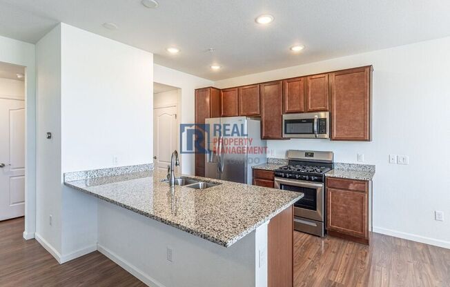 4605 COPELAND LOOP