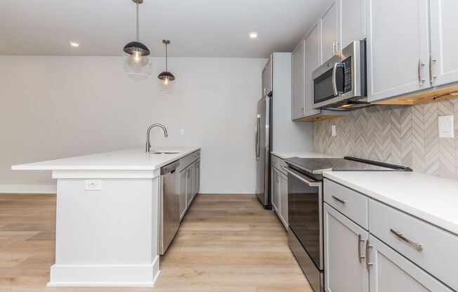 1 bed, 1 bath, 814 sqft, $2,795, Unit Apt # 307