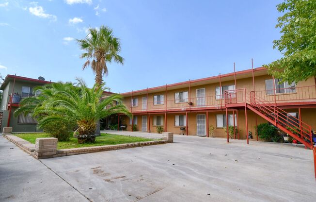 1 bed, 1 bath, 560 sqft, $659, Unit 37-C02