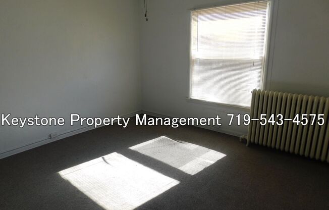 $400.00 OFF - Move in Special!  Cute & Cozy 1Bed/1Bath Upstairs Apt - Across from Central High - $800/$800