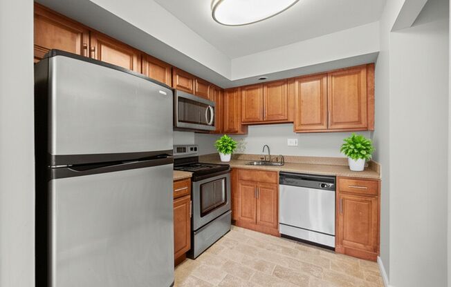 2 beds, 1.5 baths, 1,020 sqft, $2,105, Unit D13