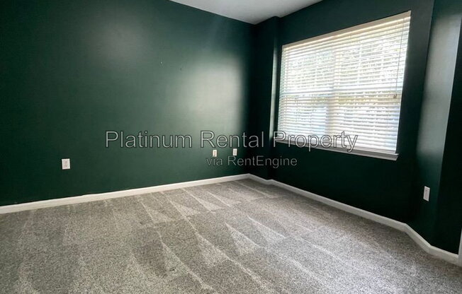 3 beds, 2.5 baths, 2,069 sqft, $2,095, Unit 10