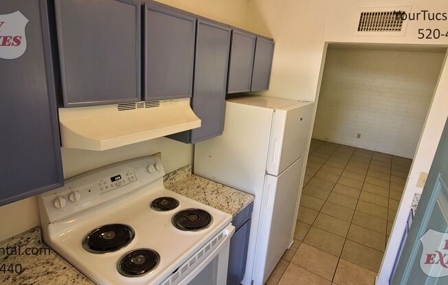 2 beds, 1 bath, 800 sqft, $1,095, Unit 08