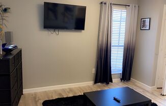 Studio, 1 bath, 550 sqft, $1,250, Unit 509