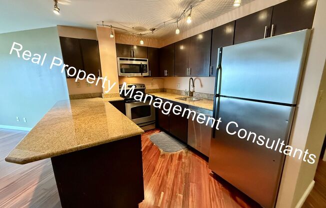 2 Bed 2 Bath Condo in Vista Condominiums