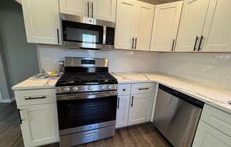 2 beds, 1 bath, $1,195