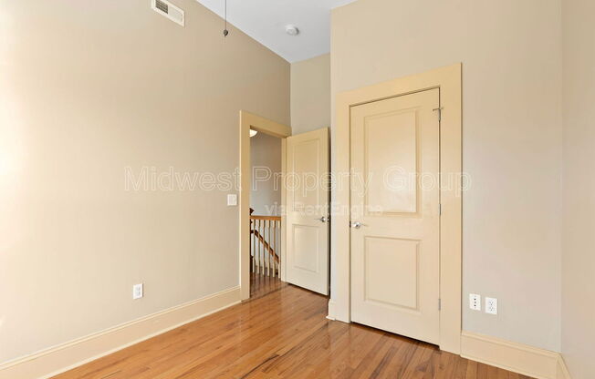 2 beds, 1 bath, 761 sqft, $1,250, Unit 116