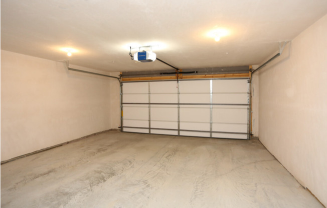 2 beds, 2 baths, 1,173 sqft, $1,719