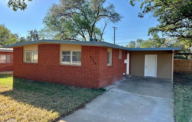 Polished 3-Bedroom on University Ave!